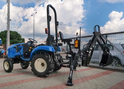 koparka-do-ciągnika-lw-5-4farmer.jpg